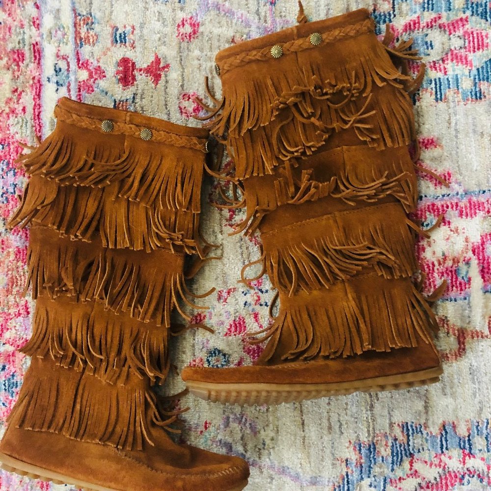 Minnetonka 5-Layer Fringe Suede Boots